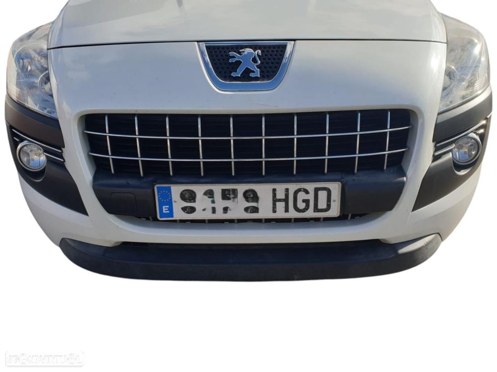 PÁRA-CHOQUES DIANTEIRO PEUGEOT 3008 - 1