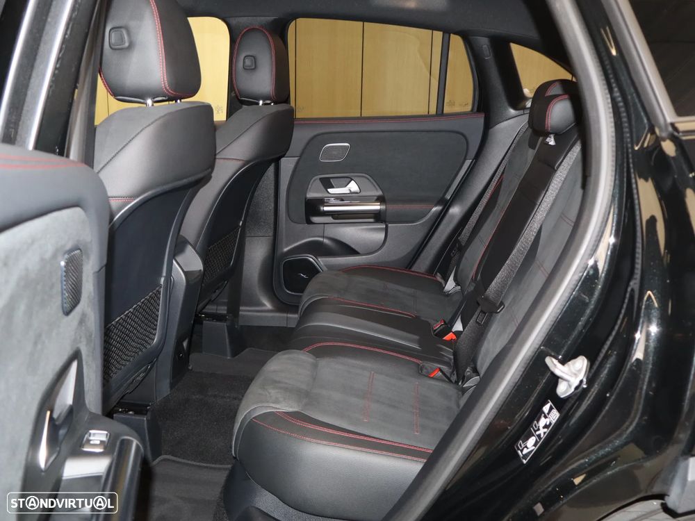 Mercedes-Benz GLA 250 e AMG Line - 14