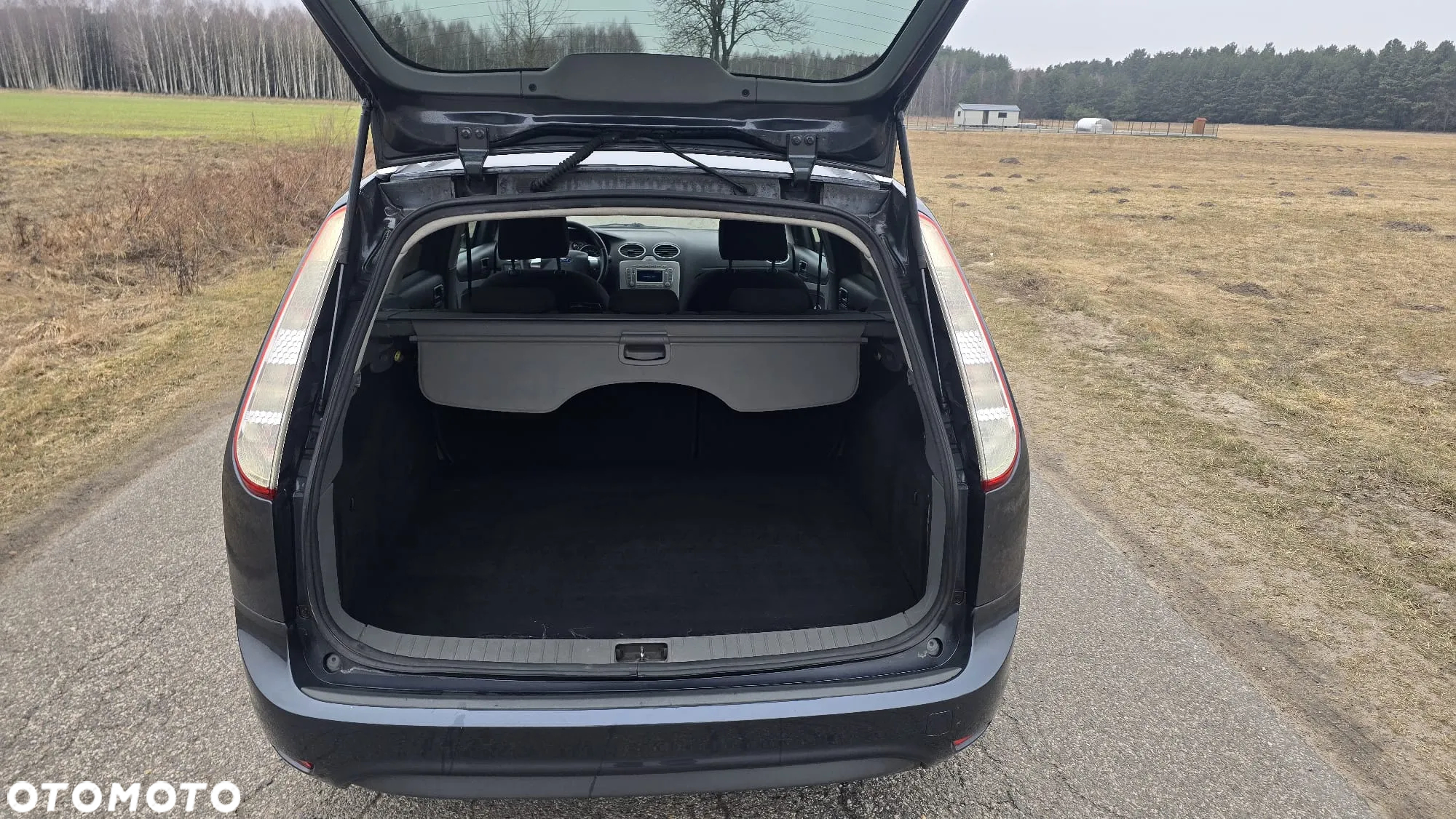 Ford Focus 1.6 16V Ambiente - 9