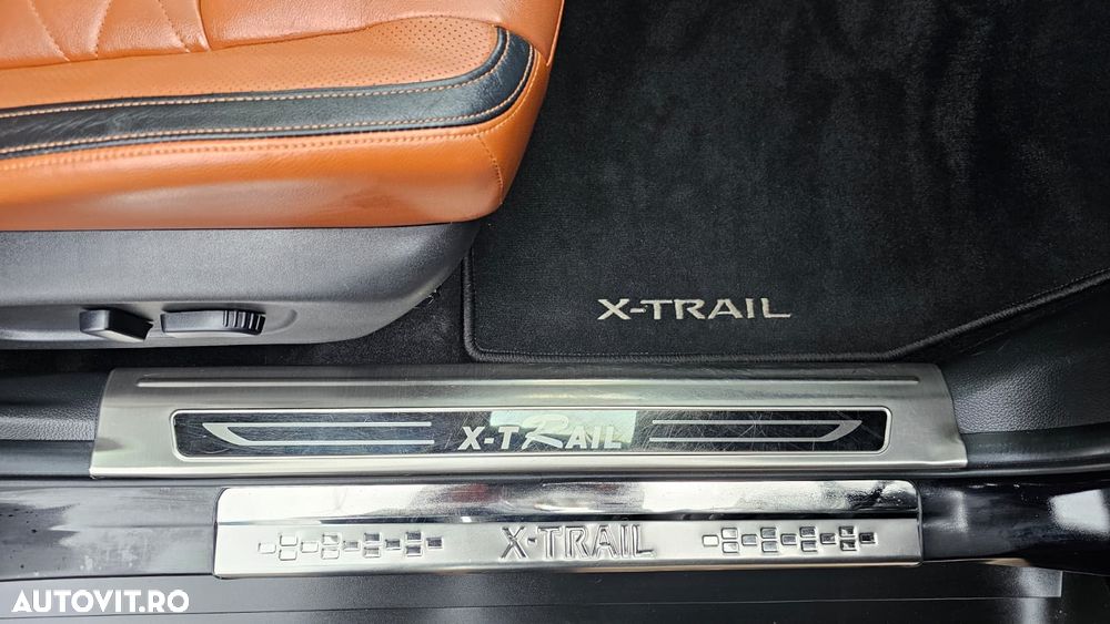 Nissan X-Trail 2.0 dCi ALL-MODE 4x4i Xtronic Tekna - 32
