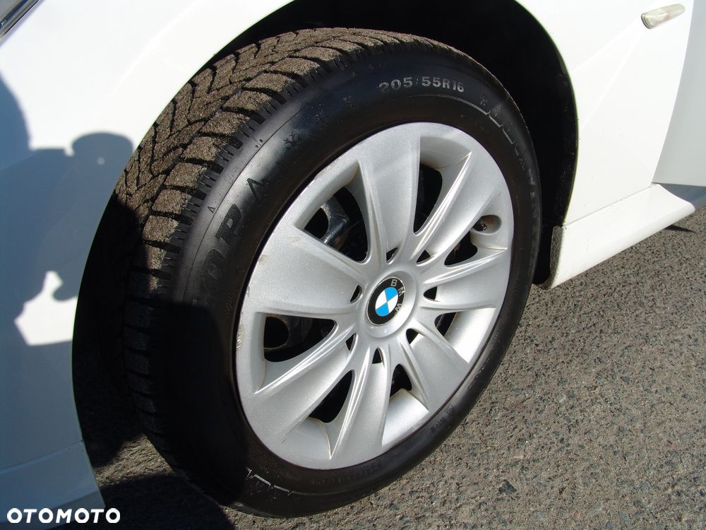 BMW Seria 3 318d - 9
