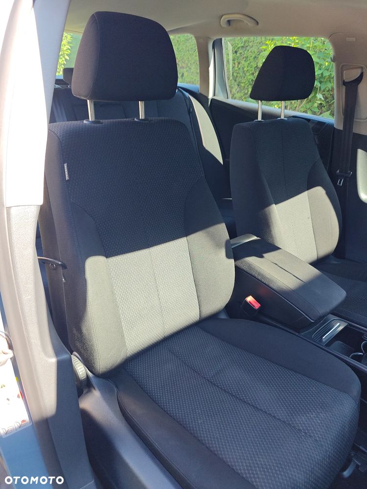 Volkswagen Passat 2.0 TDI DPF BlueMot Trendline - 34