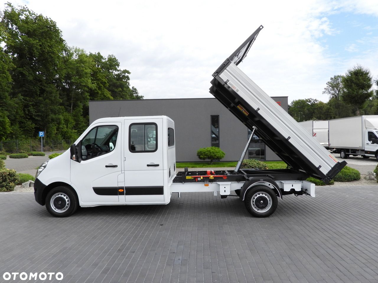 Renault MASTER WYWROTKA PODWÓJNA KABINA DOKA 7 MIEJSC  110KM - 9