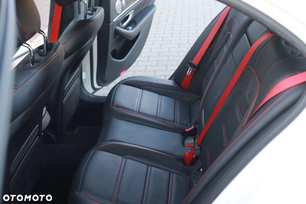 Mercedes-Benz Klasa E 43 AMG 4-Matic - 8