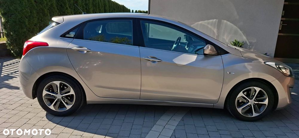 Hyundai i30 1.6 GDI BlueDrive Comfort - 1
