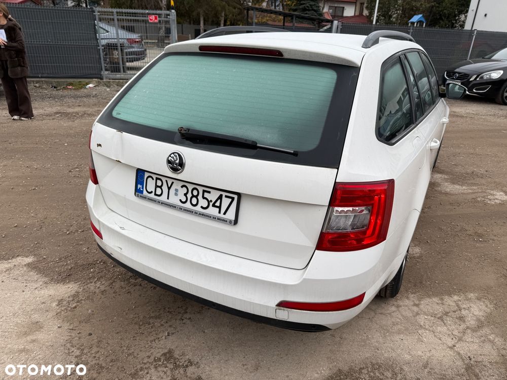 Skoda Octavia 1.6 TDI Ambition - 6