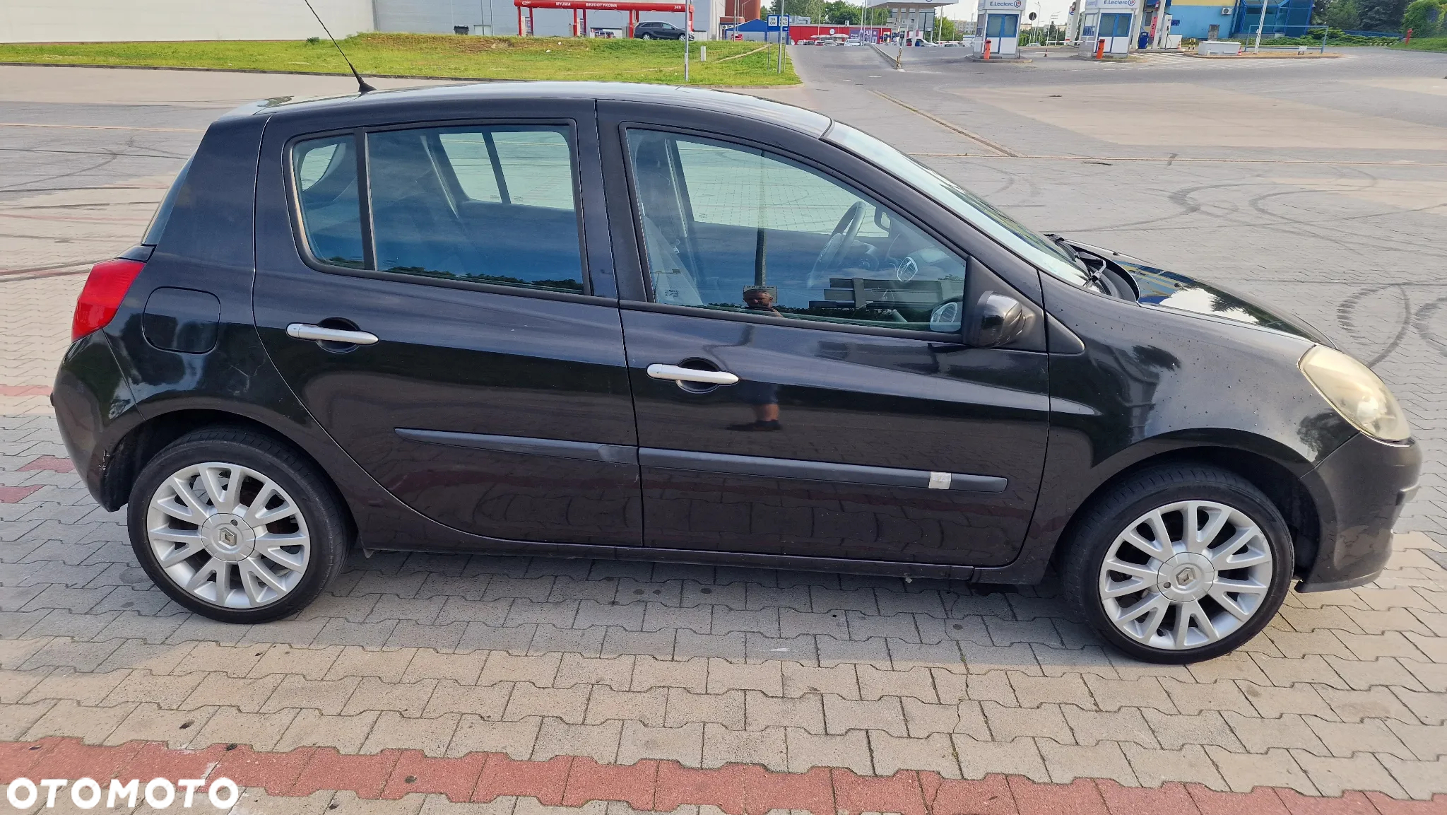 Renault Clio 1.2 16V Authentique - 6