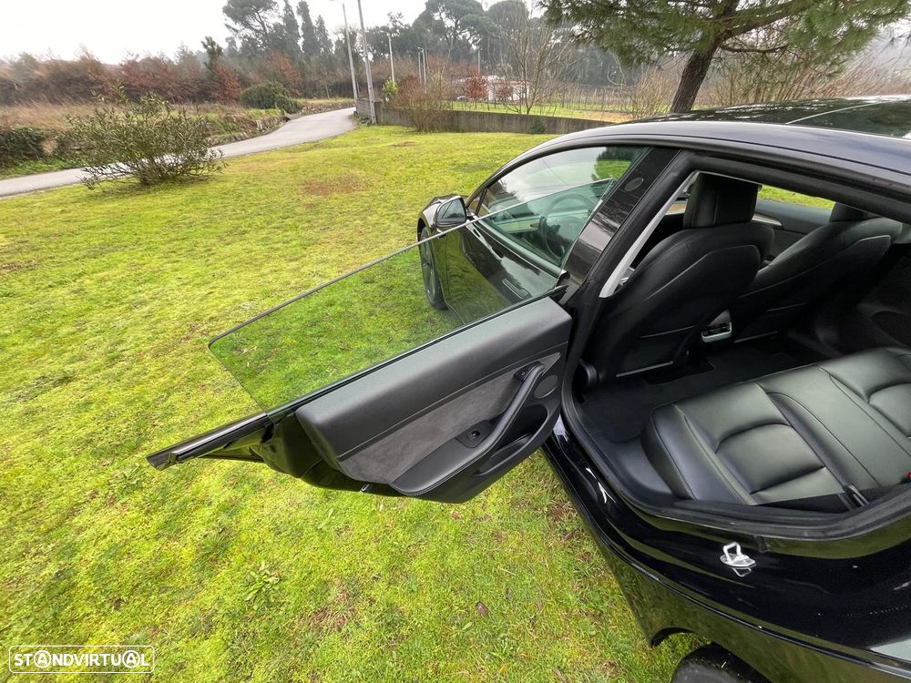 Tesla Model 3 Long Range Tração Traseira - 15
