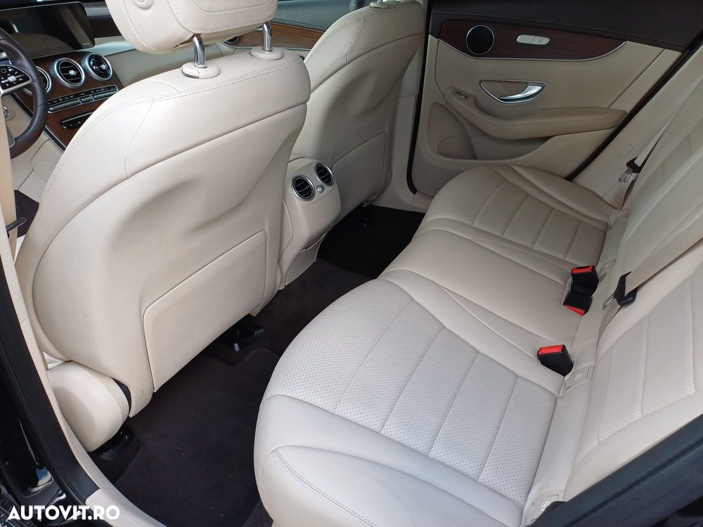 Mercedes-Benz GLC 220 d 4MATIC - 11