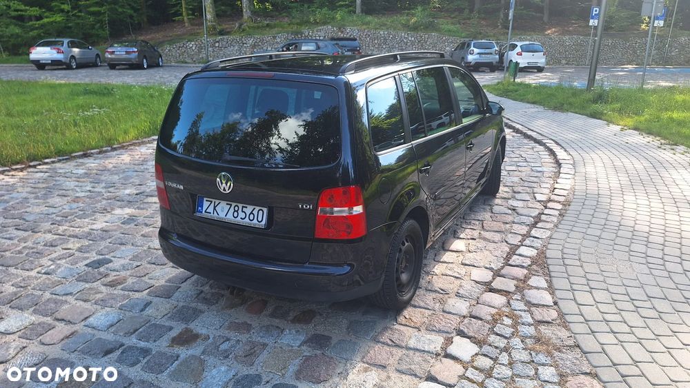 Volkswagen Touran - 7