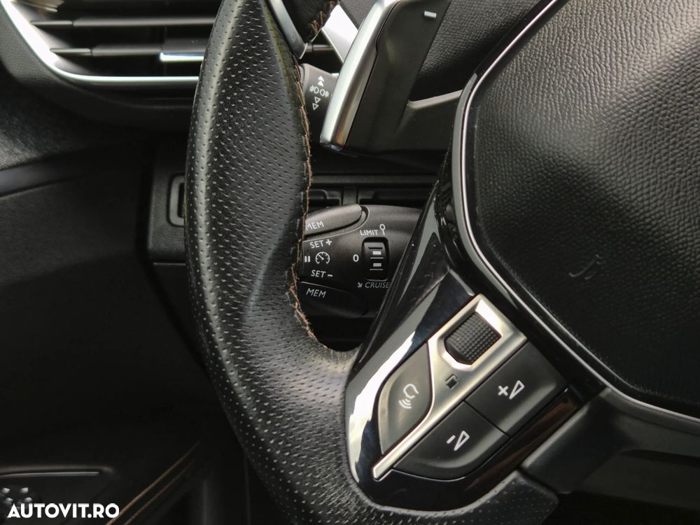 Peugeot 3008 PureTech 180 Stop & Start GPF EAT8 GT - 20