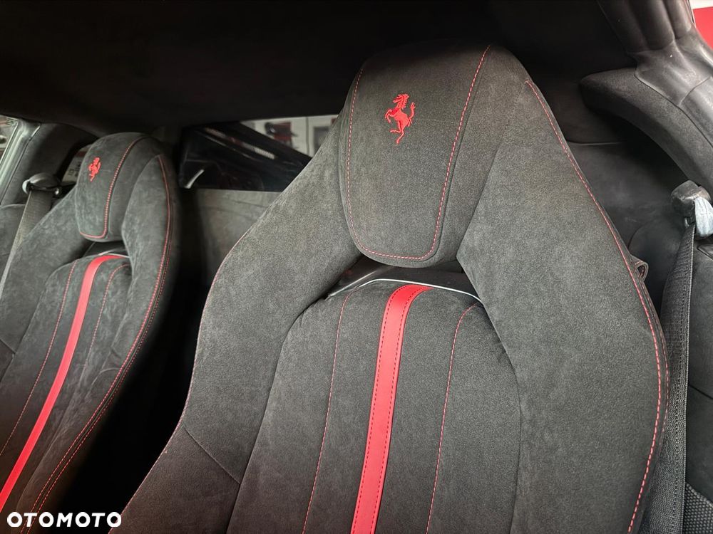 Ferrari 488 - 28