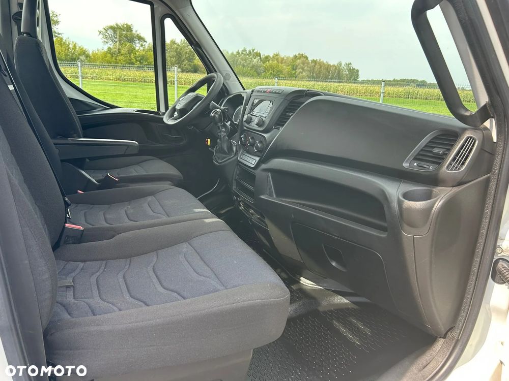 Iveco Daily 35C16 3.0 HPI Nowy MOCNY HDS 2800kg + wywrotka wywrot **Wzmocnione zawieszenie**Klima**Niski przebieg**DMC 3,5t**Na bliźniakach**Hak 3,5t.** - 24
