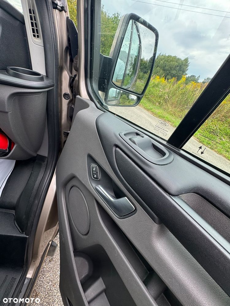 Ford Transit - 26