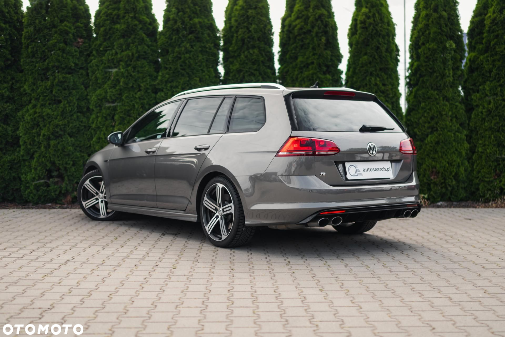 Volkswagen Golf - 6