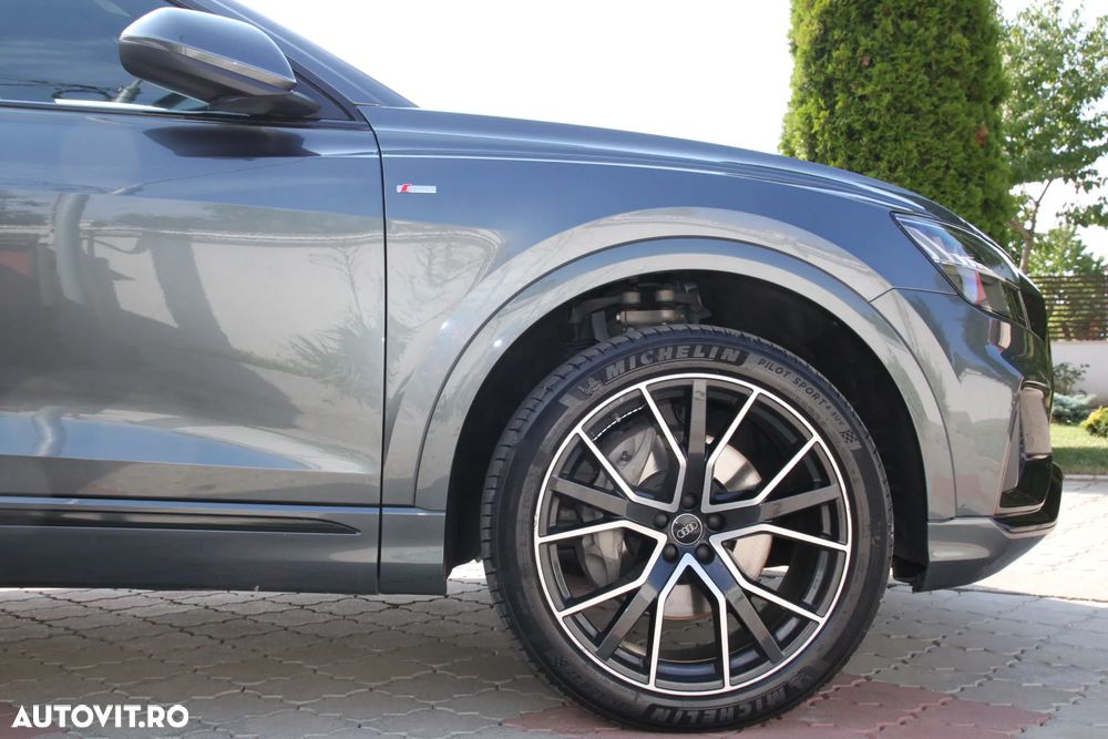 Audi Q8 - 6