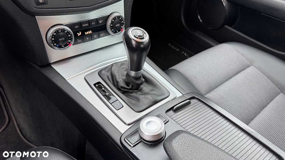 Mercedes-Benz Klasa C 180 Kompressor Automatik Avantgarde - 23