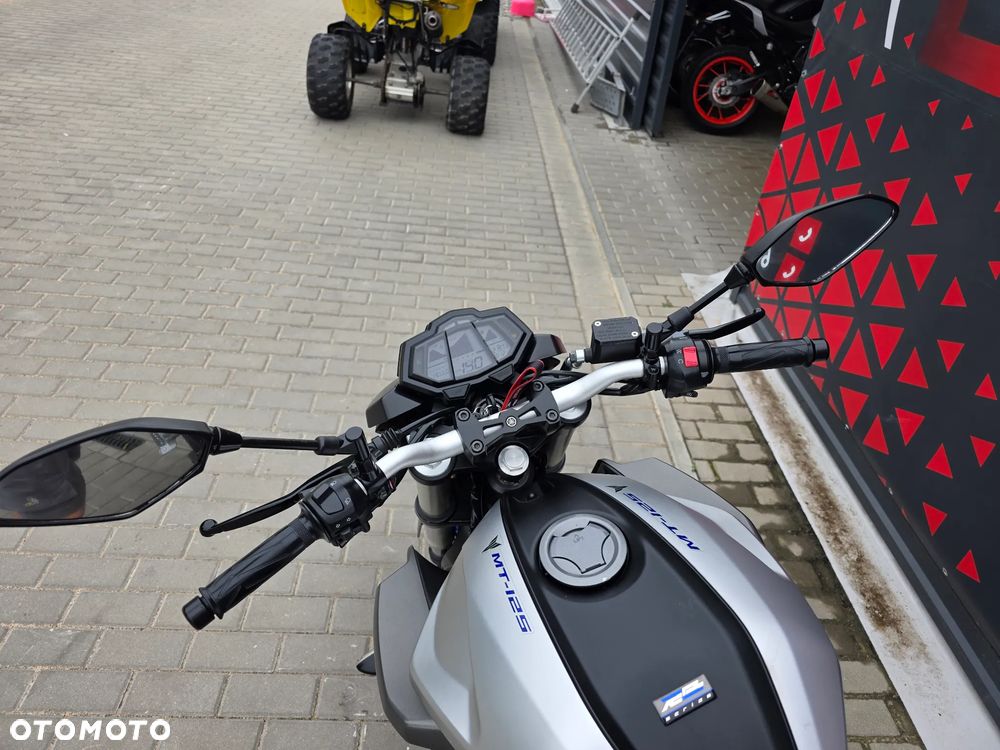 Yamaha MT - 16