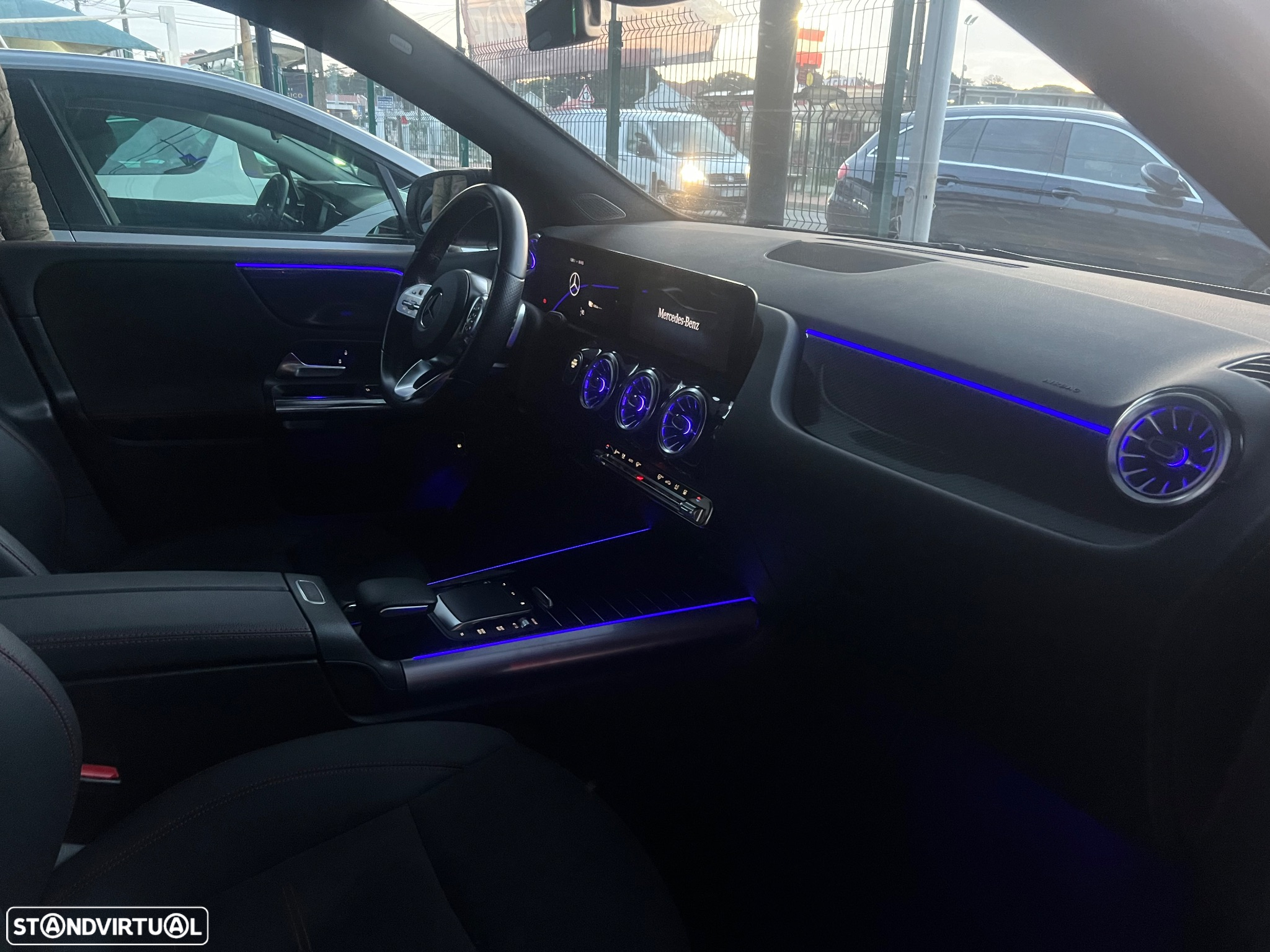 Mercedes-Benz B 250 e AMG Line - 35