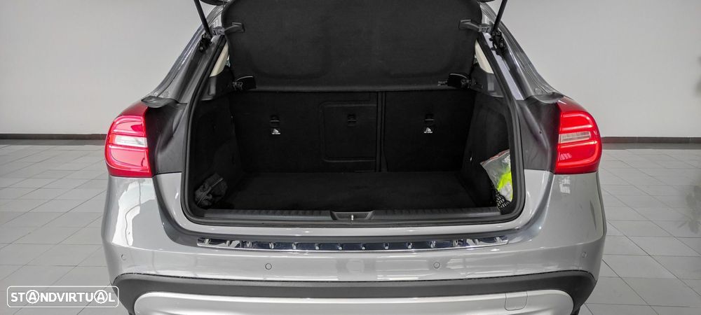 Mercedes-Benz GLA 200 CDI Urban Aut. - 19