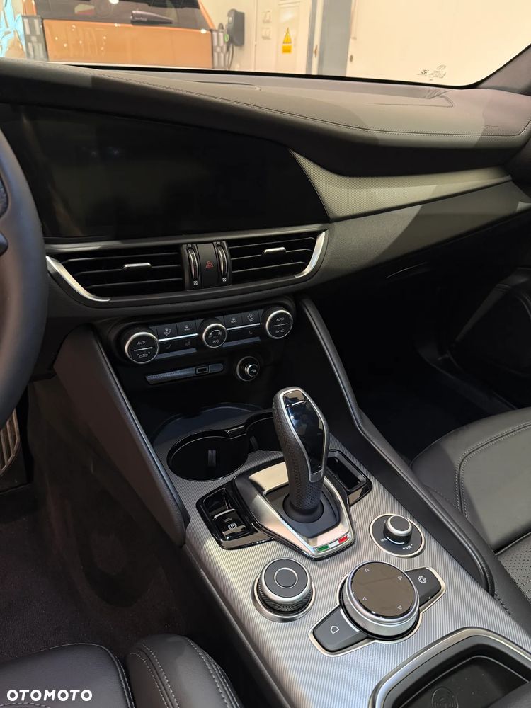 Alfa Romeo Giulia 2.0 Turbo Veloce Q4 - 8