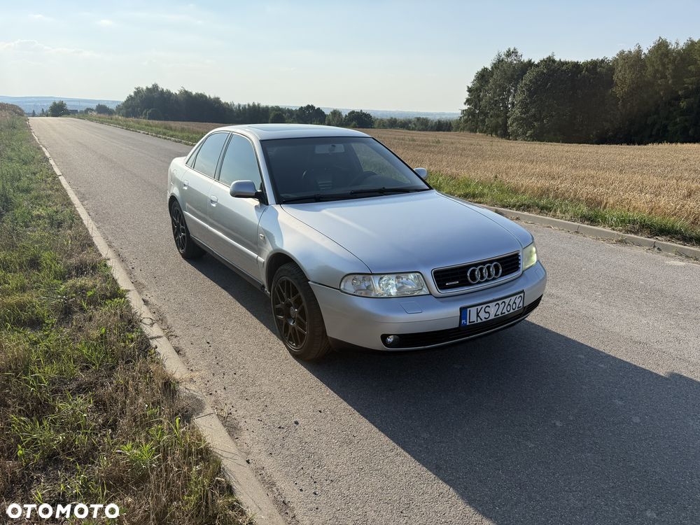 Audi A4 Limousine - 3