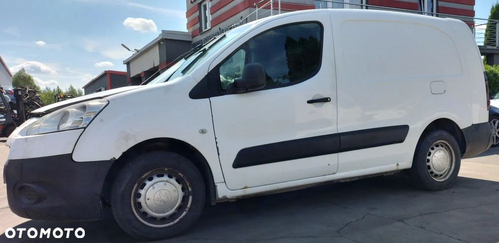 CAŁE AUTO NA CZĘŚCI DRZWI BŁOTNIK ZDERZAK LAMPA PEUGEOT PARTNER II LIFT 1,6 HDI 08-18r. - 2