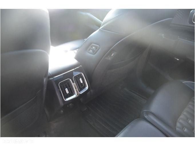 Kia Sorento - 24
