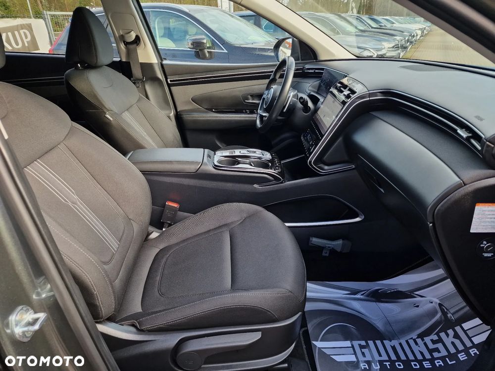 Hyundai Tucson 1.6 T-GDi HEV Modern 2WD - 25