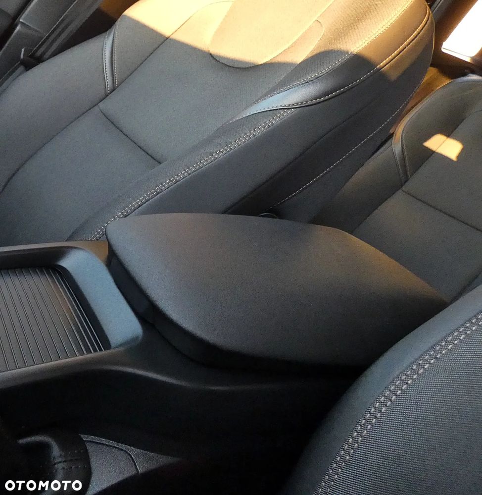 Volvo V40 Cross Country D2 Drive-E Momentum - 34
