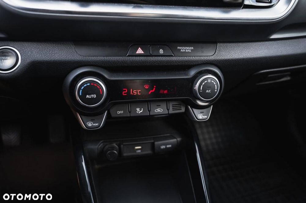 Kia Stonic - 17