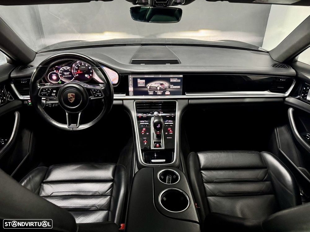 Porsche Panamera Sport Turismo 4 - 8