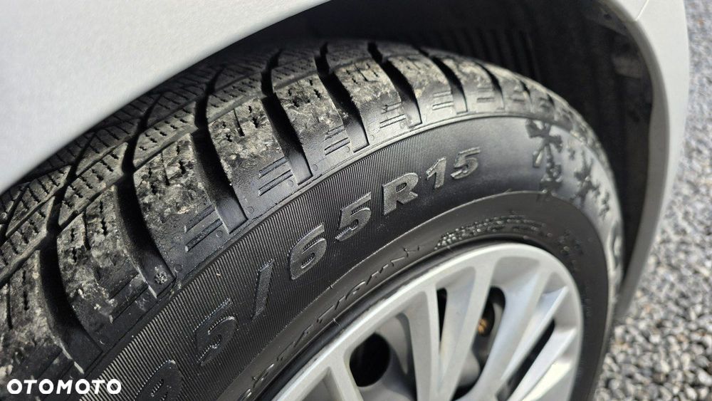 Kia Ceed - 31