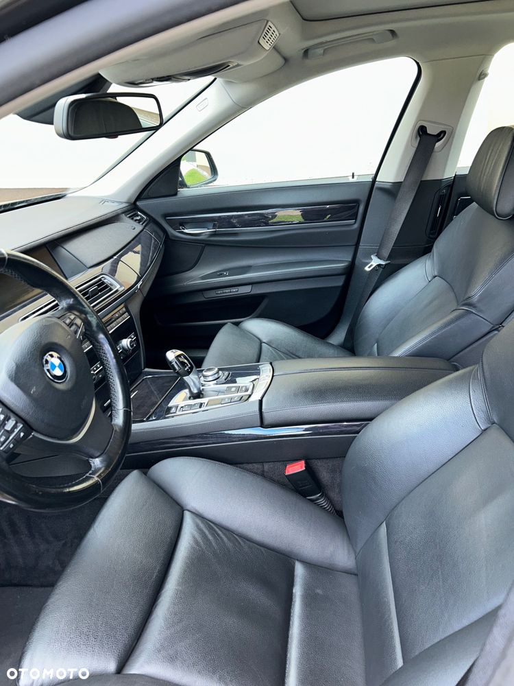 BMW Seria 7 730d - 13