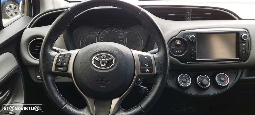 Toyota Yaris 1.33 VVT-i Comfort+P.Style - 12