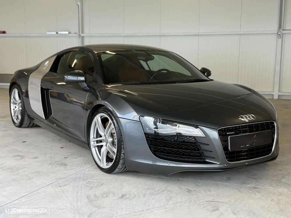 Audi R8 Coupé 4.2 FSI quattro R tronic - 1