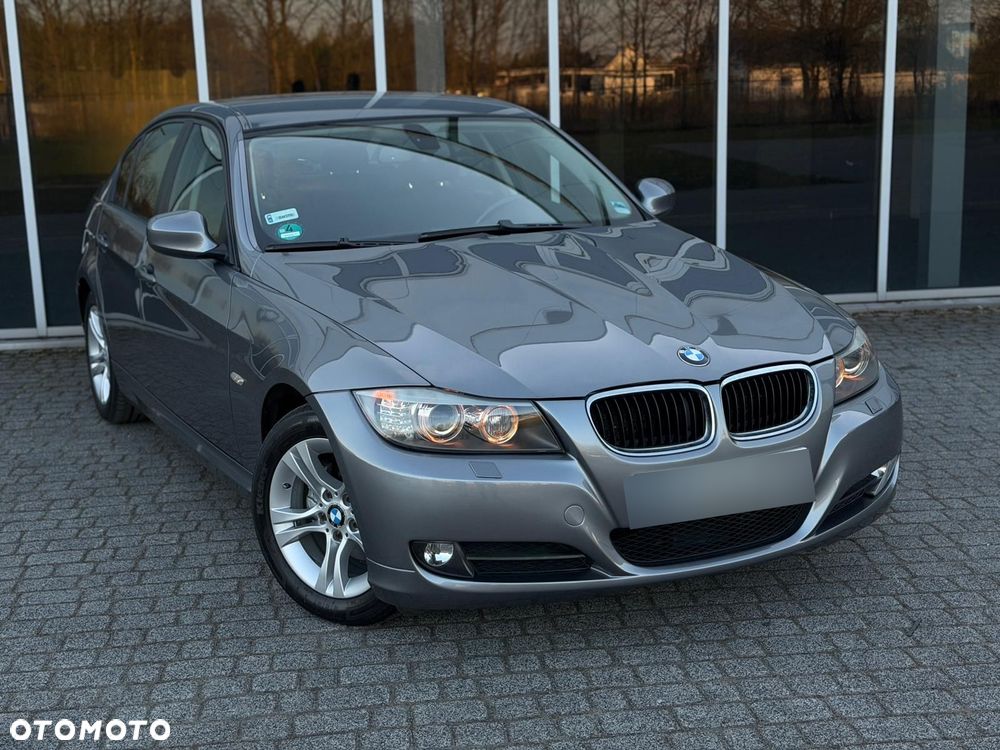 BMW Seria 3 - 37