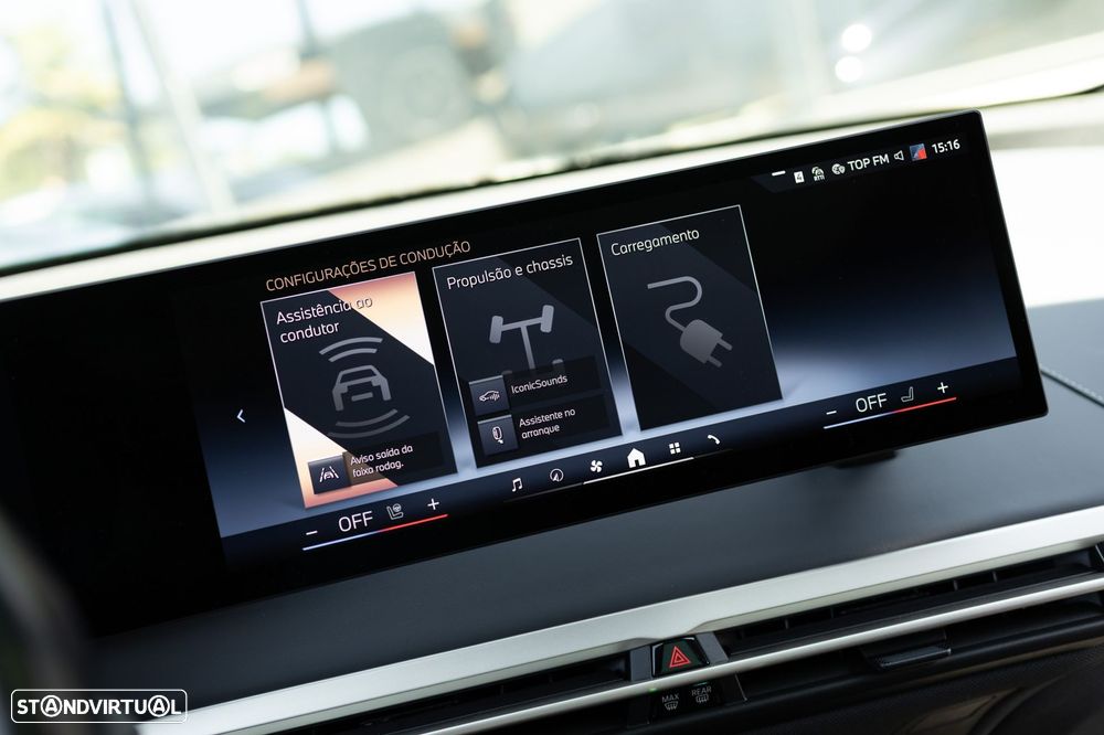 BMW iX xDrive 40 Pack Desportivo - 15