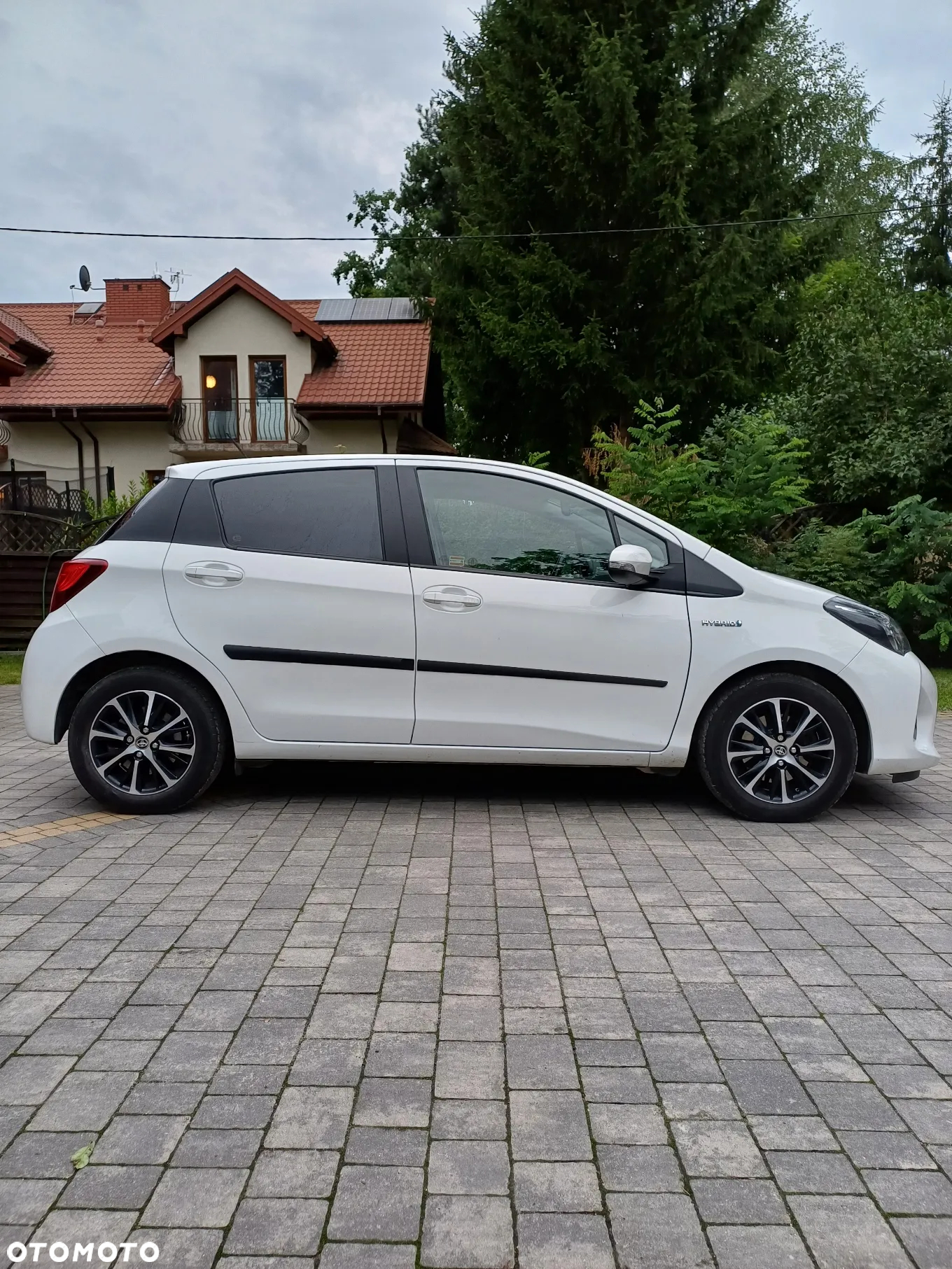 Toyota Yaris Hybrid 100 Premium EU6 - 11