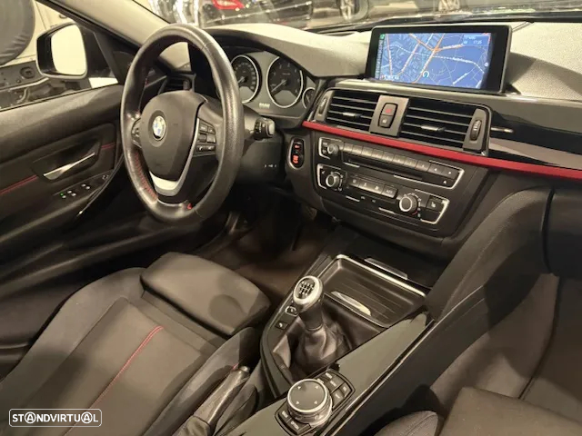 BMW 325 d Touring Blue Peformance Sport Line - 29