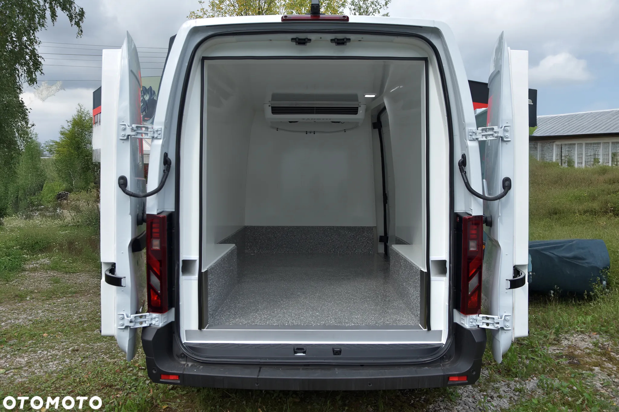 Renault Master Izoterma Chłodnia 2.0 150KM - 6