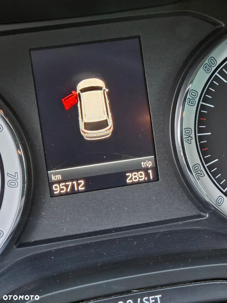 Skoda Karoq 1.5 TSI ACT 4x2 Ambition - 4