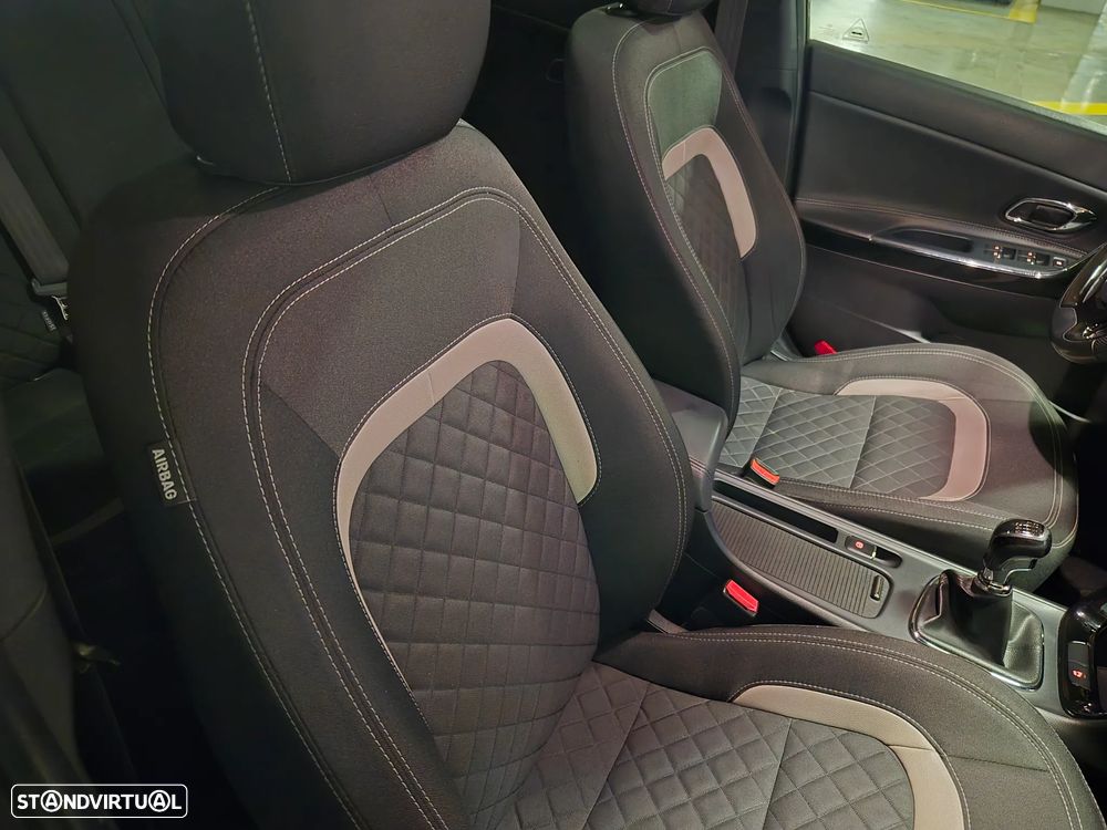 Kia Ceed SW 1.6 CRDi GT Line - 40