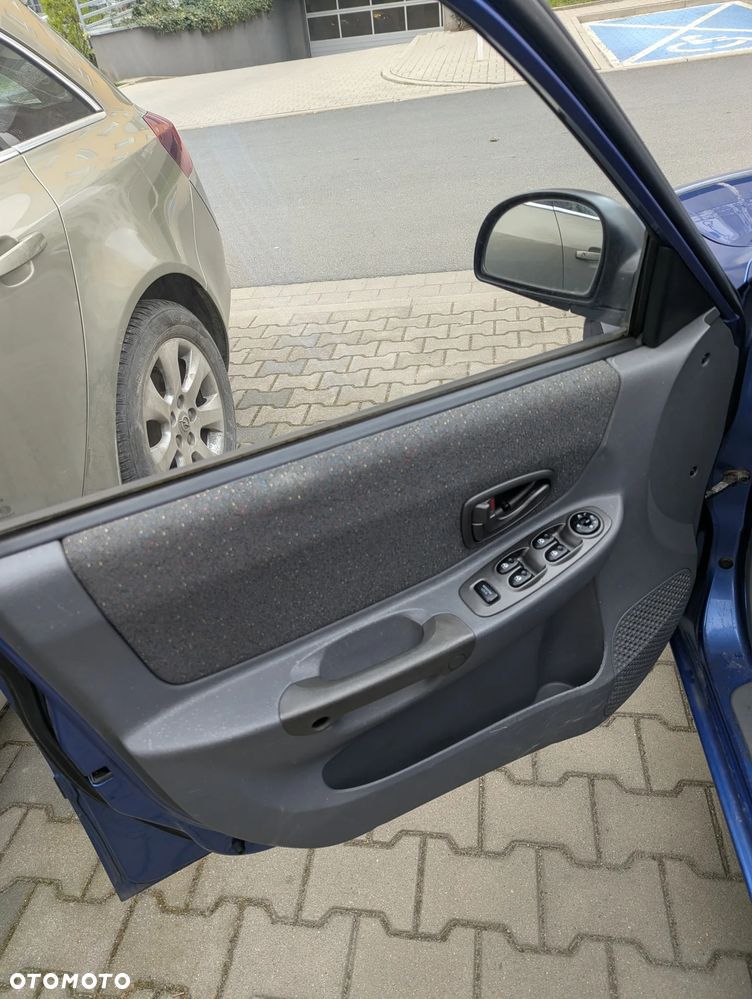 Hyundai Accent 1.5 Comfort - 24