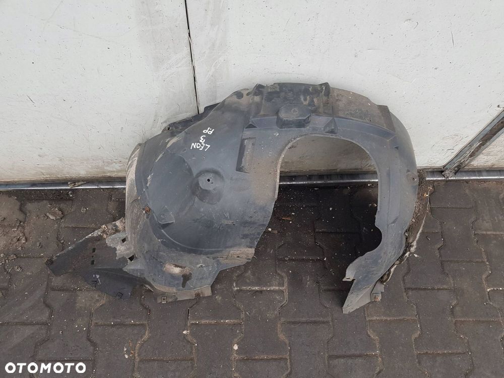 SEAT LEON III 3 12-16r NADKOLE PRAWE PRZÓD 5F0809958E - 2