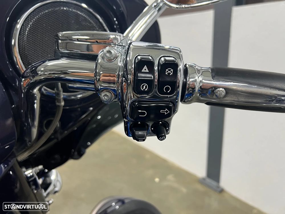 Harley-Davidson FLHT FLHTKSE CVO ULTRA LIMITED - 27