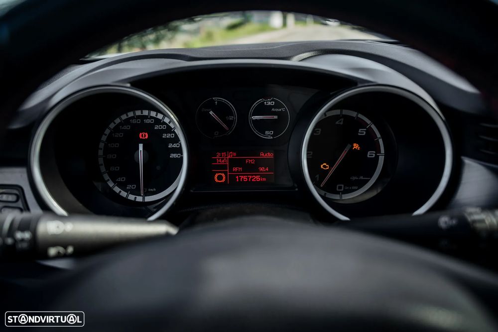 Alfa Romeo Giulietta 2.0 JTDM Distinctive - 30