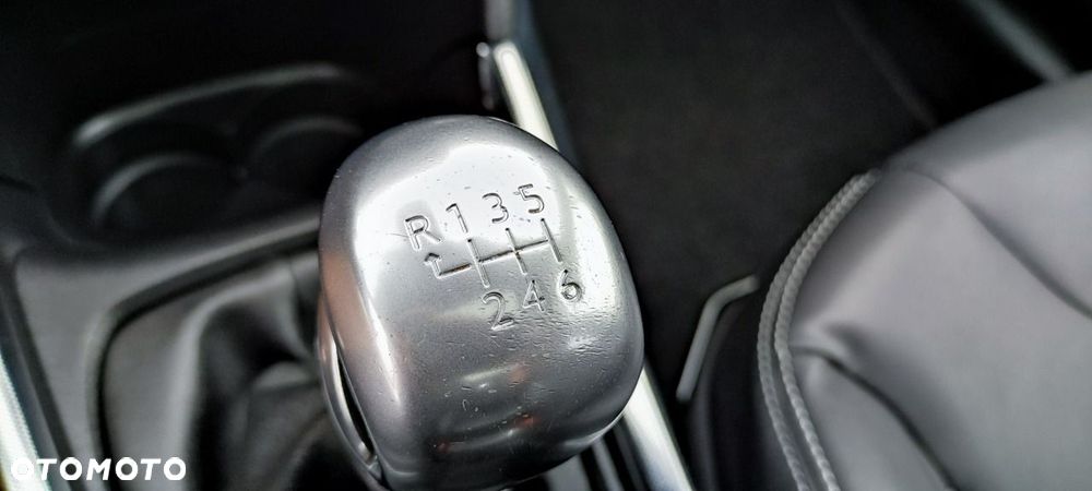 Peugeot 2008 e-HDi FAP 115 STOP & START Business-Line - 34