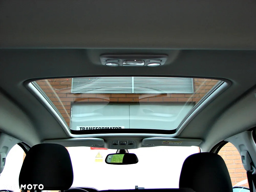 Peugeot 2008 1.2 Pure Tech Style EU6 - 18