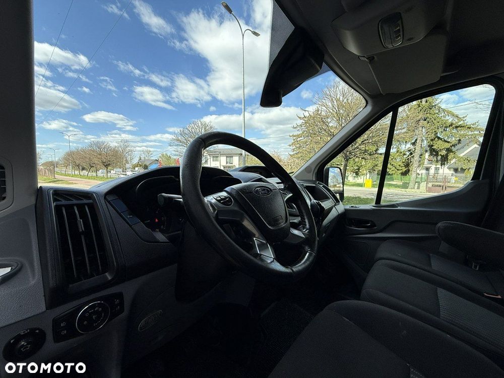 Ford Transit - 9